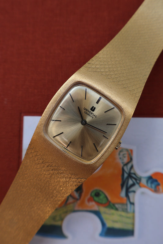 Universal Geneve ‘cobra’